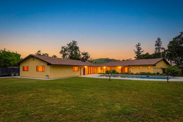 32339 Fairway Drive, Springville, CA 93265