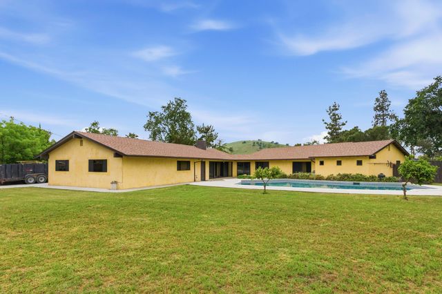 32339 Fairway Drive, Springville, CA 93265