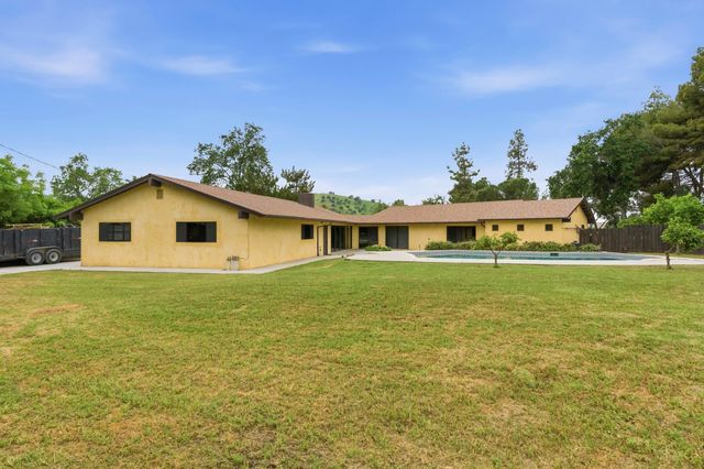 32339 Fairway Drive, Springville, CA 93265