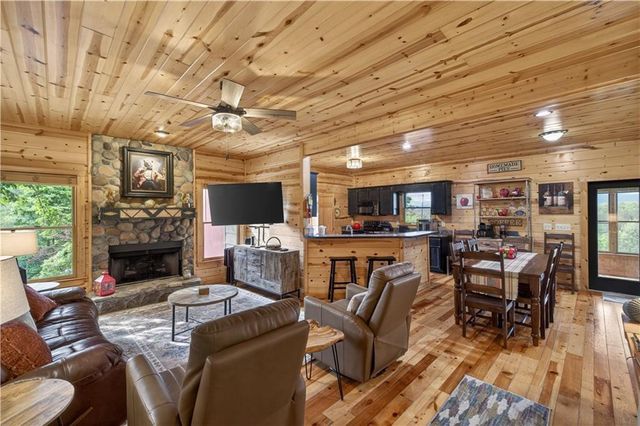 170 Wildwood Court, Ellijay, GA 30540