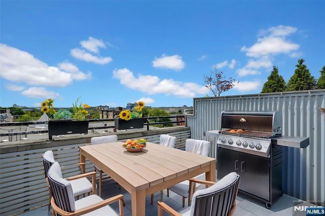 167 Wayne Street 403T, Jersey City, NJ 07302