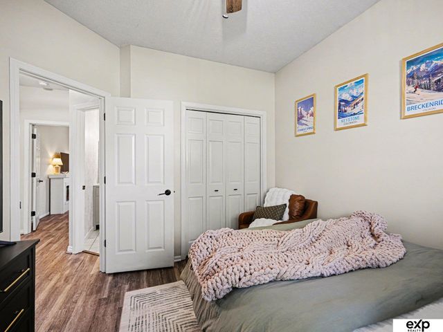 21417 Parkview Drive, Gretna, NE 68028