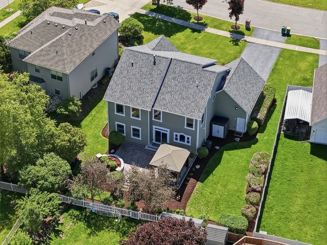 22502 Prairie Xing, Plainfield, IL 60544