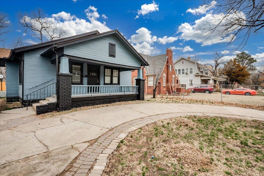 1831 N Park Place, Wichita, KS 67203