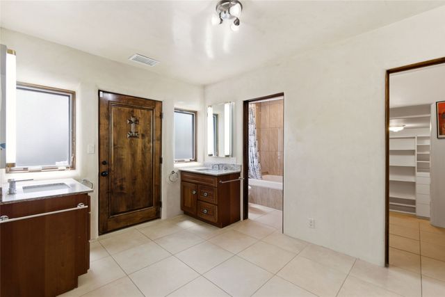 1320 Don Gaspar, Santa Fe, NM 87505
