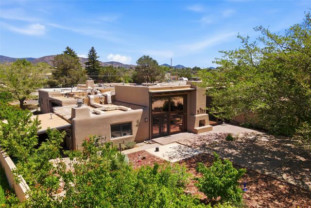 1320 Don Gaspar, Santa Fe, NM 87505