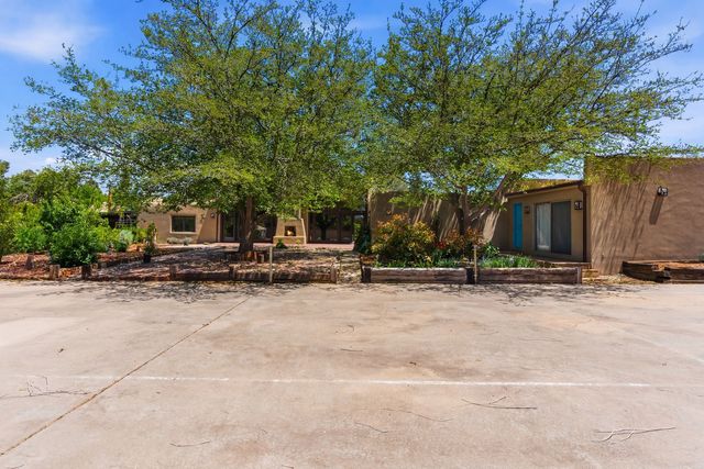 1320 Don Gaspar, Santa Fe, NM 87505
