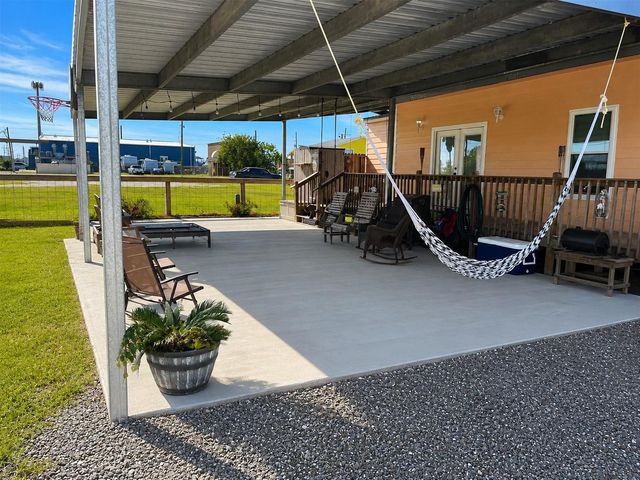 1025 N Jack Road, Port Bolivar, TX 77650