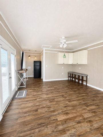 1025 N Jack Road, Port Bolivar, TX 77650