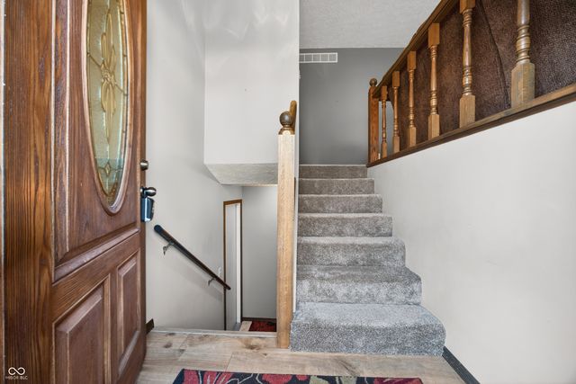 600 Forest Drive, Bloomfield, IN 47424