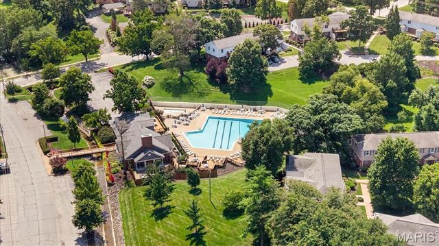 9194 Wrenwood Lane, Brentwood, MO 63144