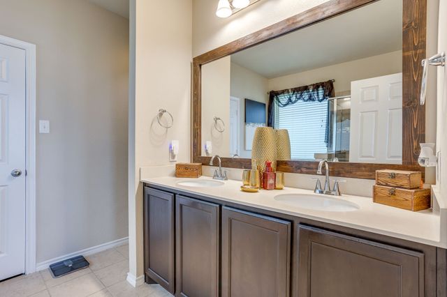 11856 Castleford Way, Fort Worth, TX 76036
