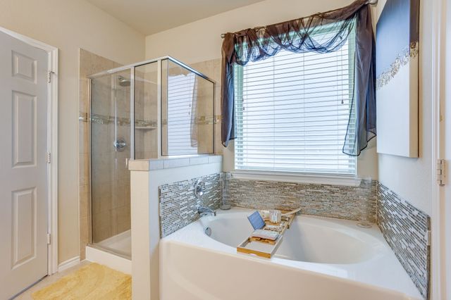 11856 Castleford Way, Fort Worth, TX 76036
