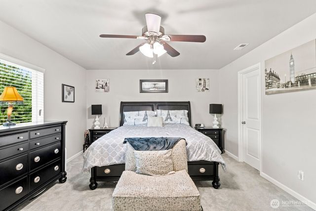 8825 Corona Court NE, Lacey, WA 98516