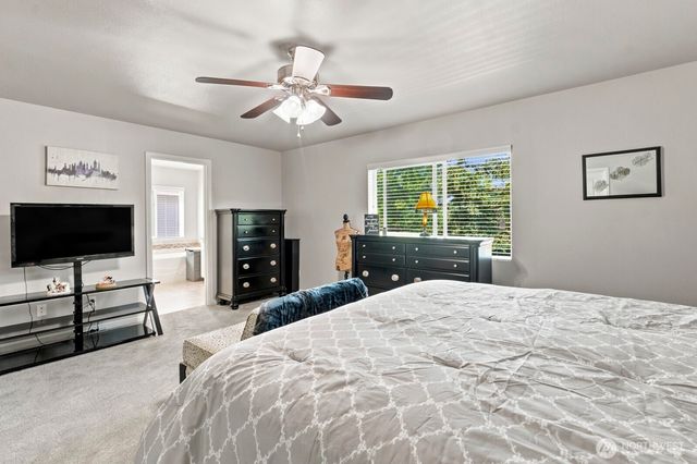 8825 Corona Court NE, Lacey, WA 98516
