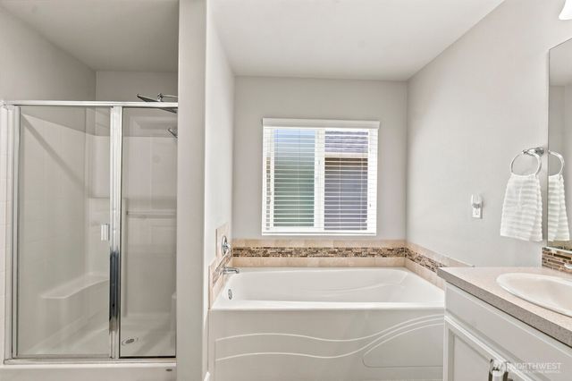8825 Corona Court NE, Lacey, WA 98516