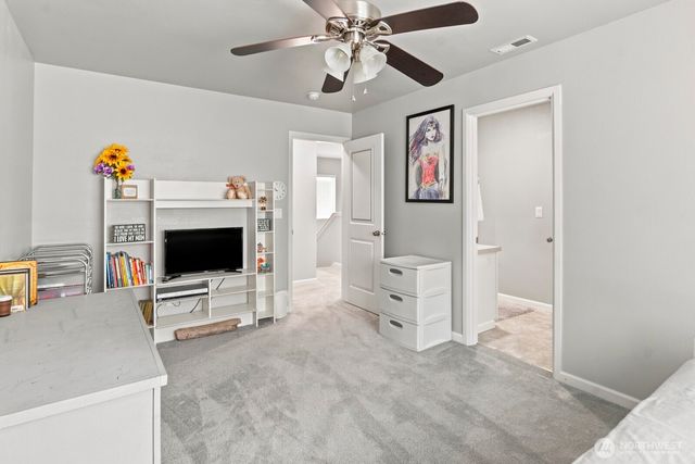 8825 Corona Court NE, Lacey, WA 98516