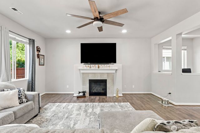 8825 Corona Court NE, Lacey, WA 98516