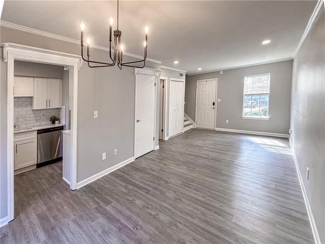 386 Leisure SW Court, Marietta, GA 30064