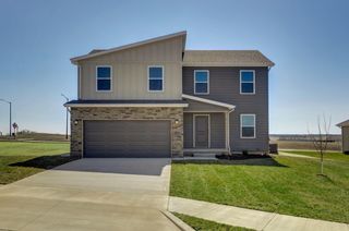 1718 East Charlton Street, Republic, MO 65738