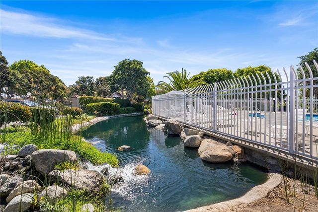 16512 Blackbeard Lane 200, Huntington Beach, CA 92649