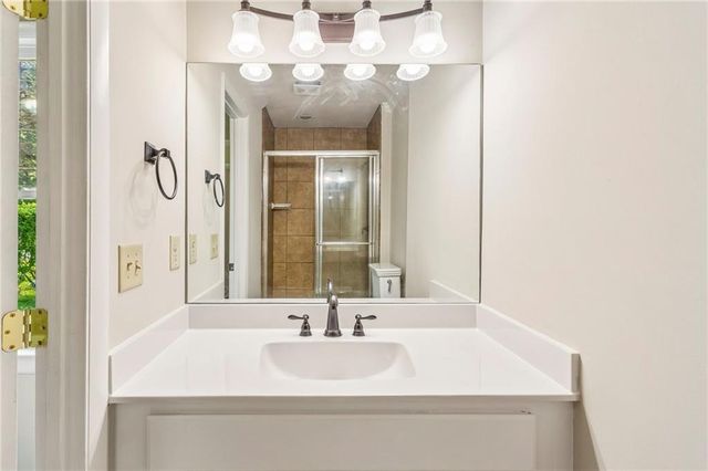 805 Gettysburg Trail NE, Kennesaw, GA 30144