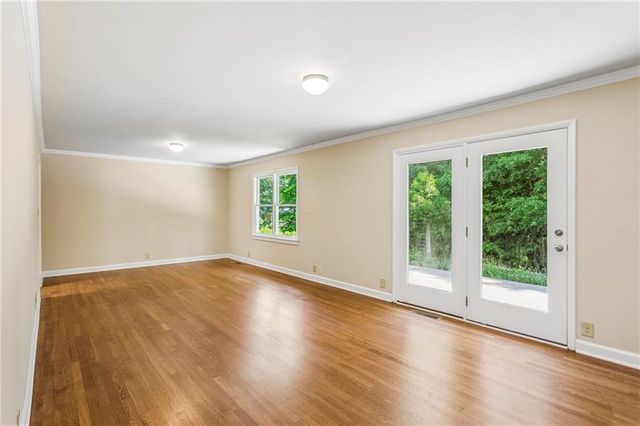 805 Gettysburg Trail NE, Kennesaw, GA 30144