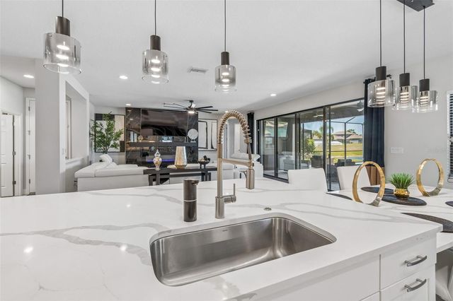 13154 TWIN BRIDGES DRIVE, Riverview, FL 33579