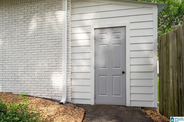 1715 CAROVEL CIRCLE, Vestavia Hills, AL 35216