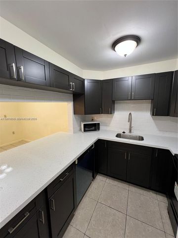 17170 SW 94th Ave 806, Palmetto Bay, FL 33157