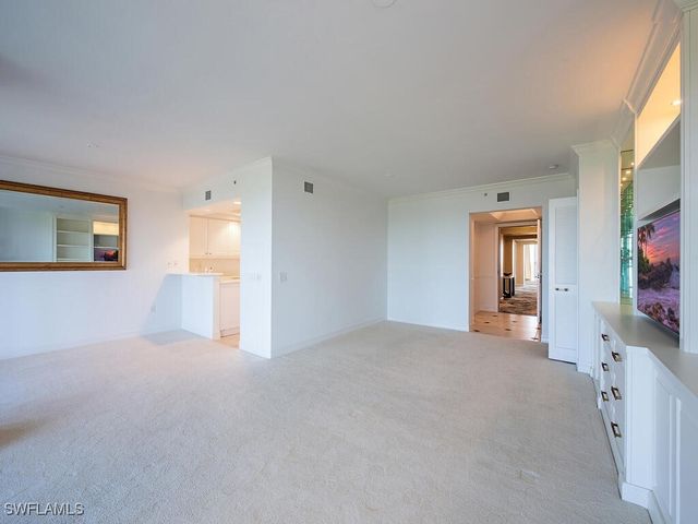 7425 Pelican Bay BLVD 1005, Naples, FL 34108