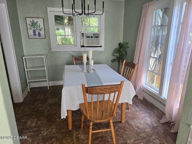 542 Westmoreland Road, Daytona Beach, FL 32114