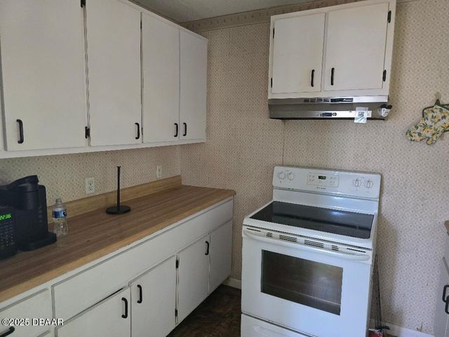 542 Westmoreland Road, Daytona Beach, FL 32114