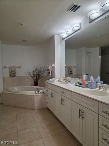 5706 Cape Harbour DR 211, Cape Coral, FL 33914