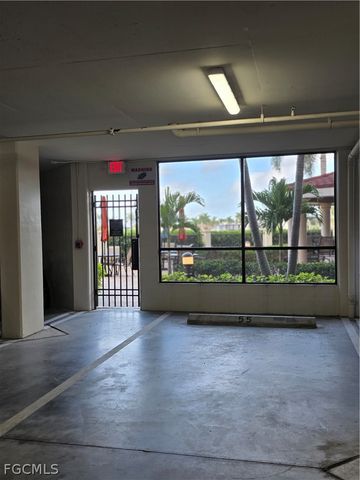 5706 Cape Harbour DR 211, Cape Coral, FL 33914