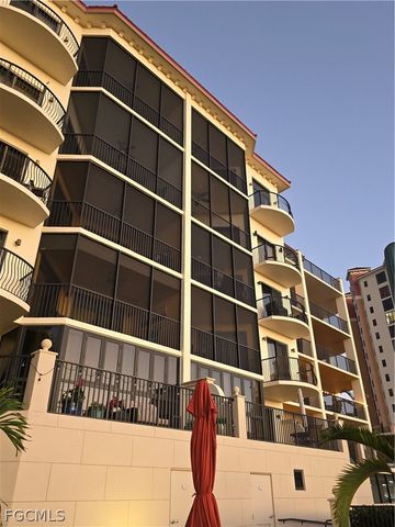 5706 Cape Harbour DR 211, Cape Coral, FL 33914