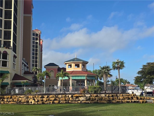 5706 Cape Harbour DR 211, Cape Coral, FL 33914