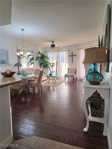 5706 Cape Harbour DR 211, Cape Coral, FL 33914