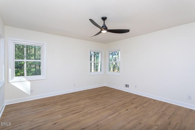 194 Furney Pearce Road, Zebulon, NC 27597