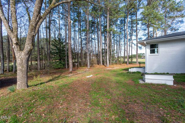 194 Furney Pearce Road, Zebulon, NC 27597