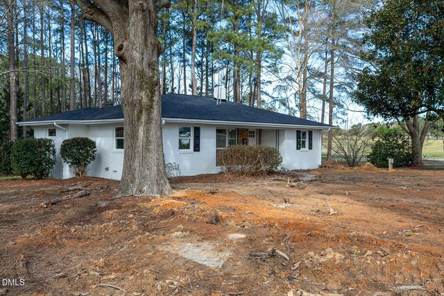 194 Furney Pearce Road, Zebulon, NC 27597