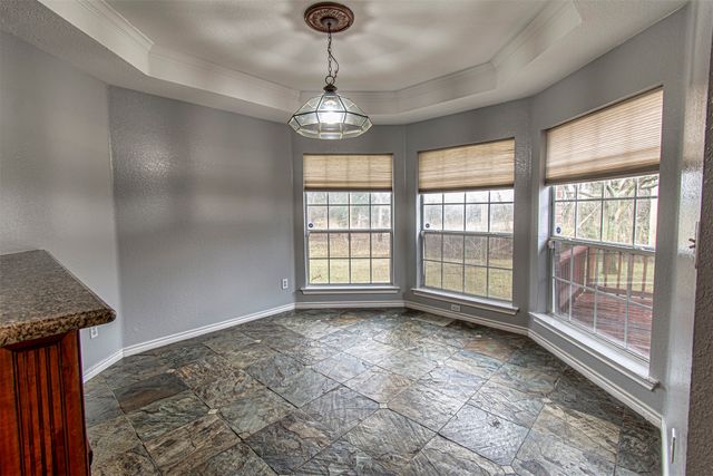 348 Craddock Drive, Glenn Heights, TX 75154