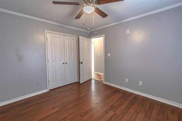 348 Craddock Drive, Glenn Heights, TX 75154