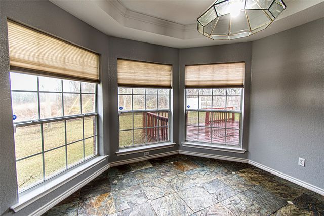 348 Craddock Drive, Glenn Heights, TX 75154