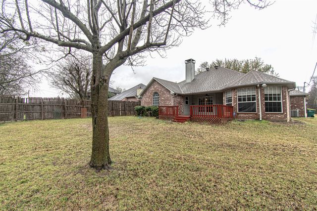 348 Craddock Drive, Glenn Heights, TX 75154