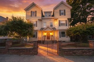 329 Crescent Street 2, Waltham, MA 02453