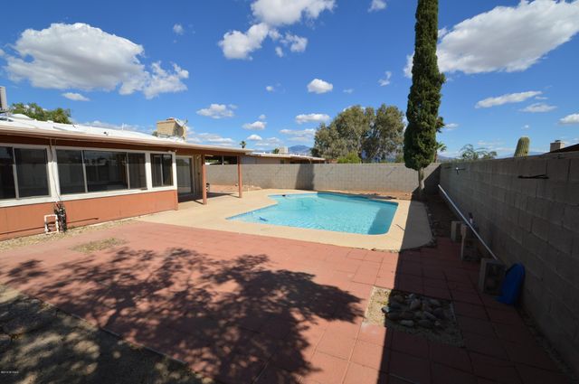 3381 W Blacksill Drive, Tucson, AZ 85741