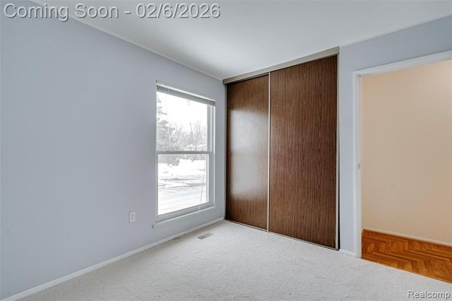 39615 Village Wood Lane, Novi, MI 48375