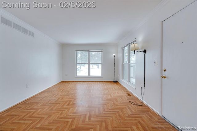 39615 Village Wood Lane, Novi, MI 48375