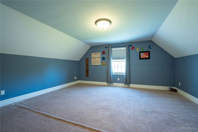 5670 Meadowglen Drive, Clarence, NY 14032
